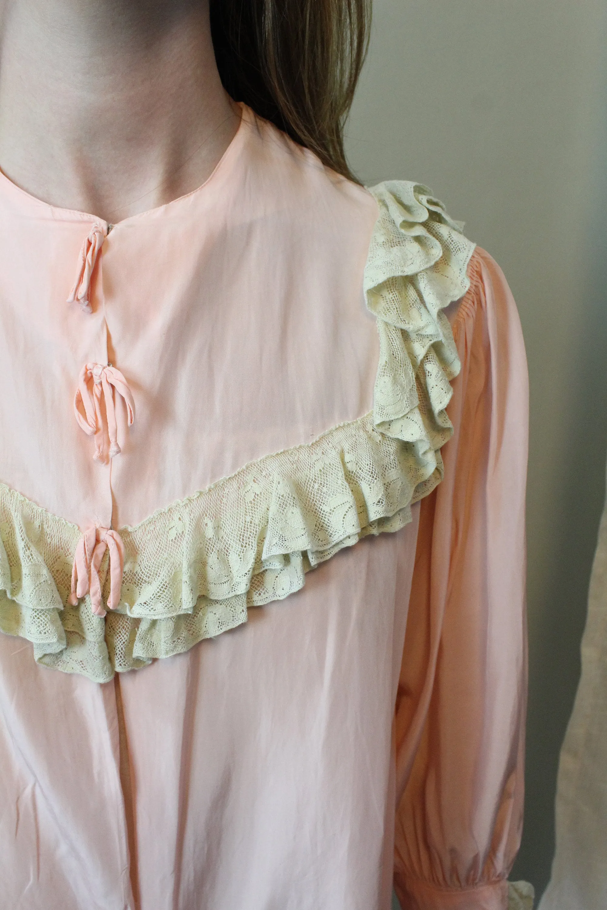 1940s peach rayon BED JACKET small medium | new spring summer