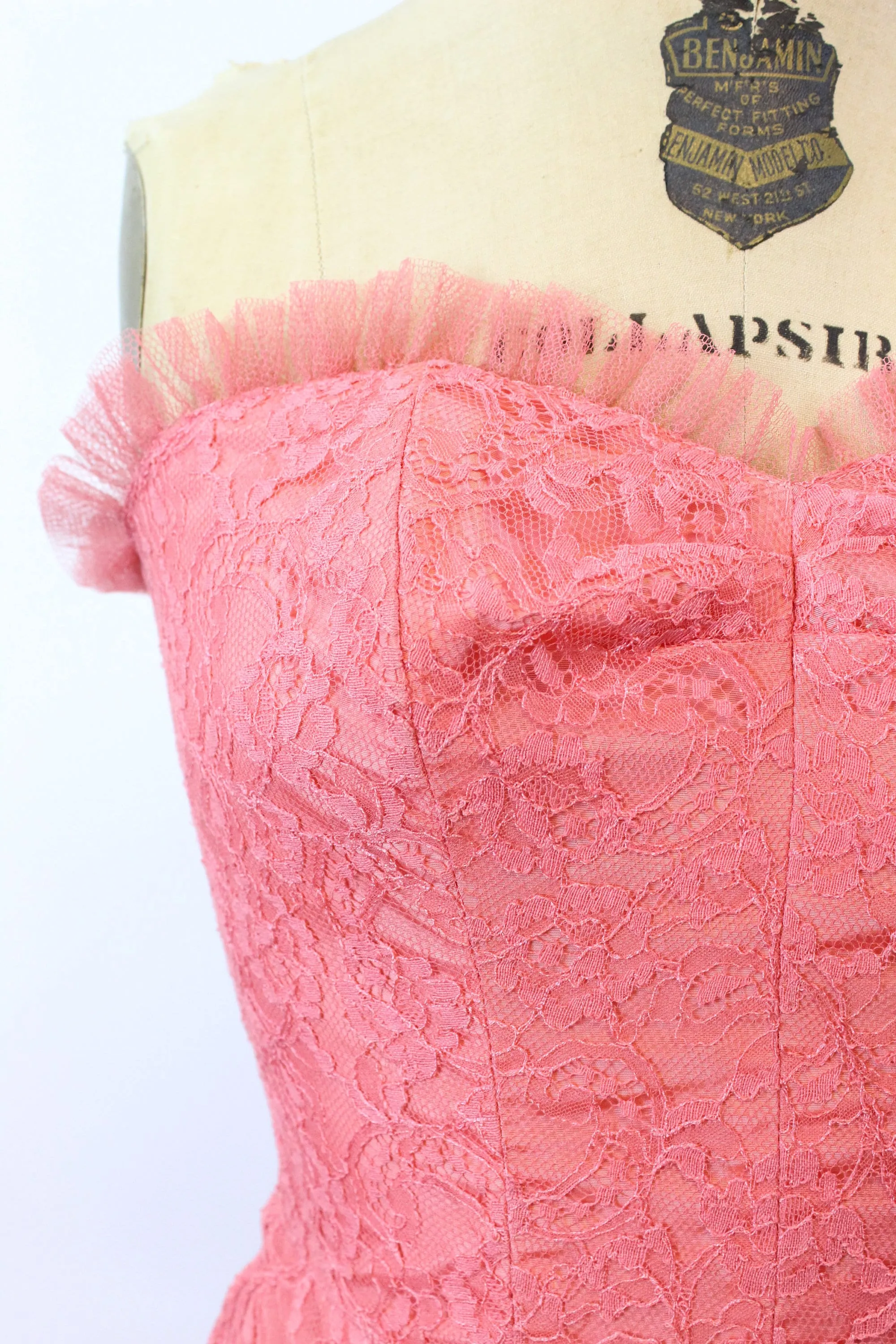 1950s CORAL tulle CUPCAKE lace dress xs | new spring summer