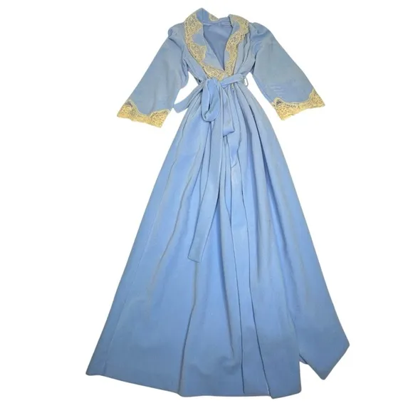 1960’d Blue Lace Trimmed Velveteen Robe