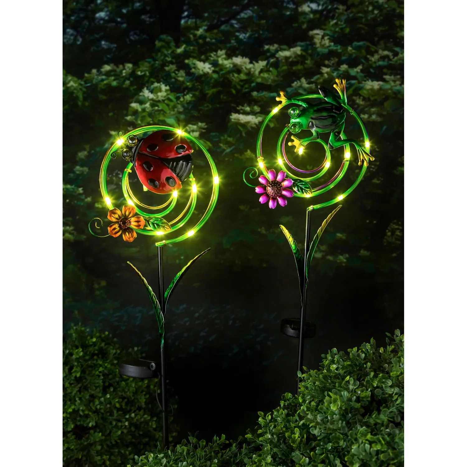 35.75"H Chasing Light Solar Swirl Garden Stake, 2 ASST., Frog/Ladybug,2sp6769