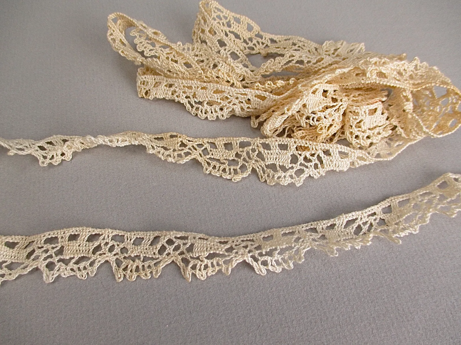 Antique lace 30s 1930s crochet trim Beading yardage