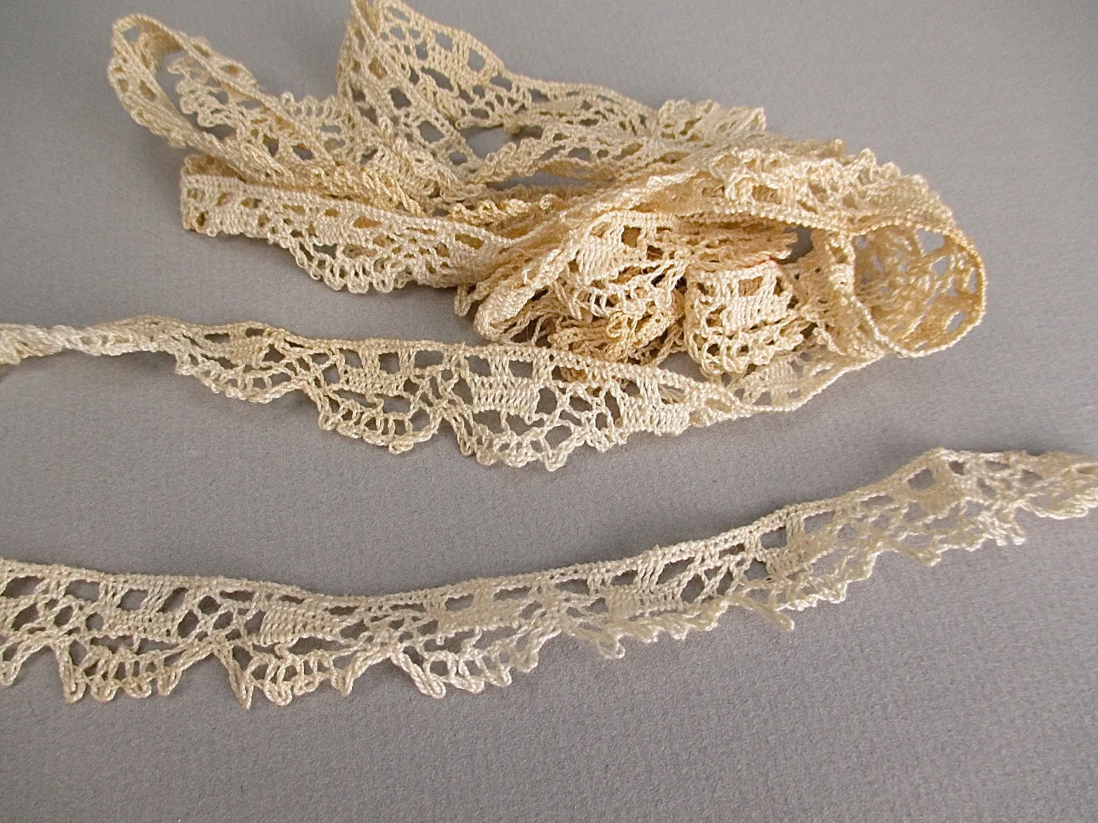 Antique lace 30s 1930s crochet trim Beading yardage