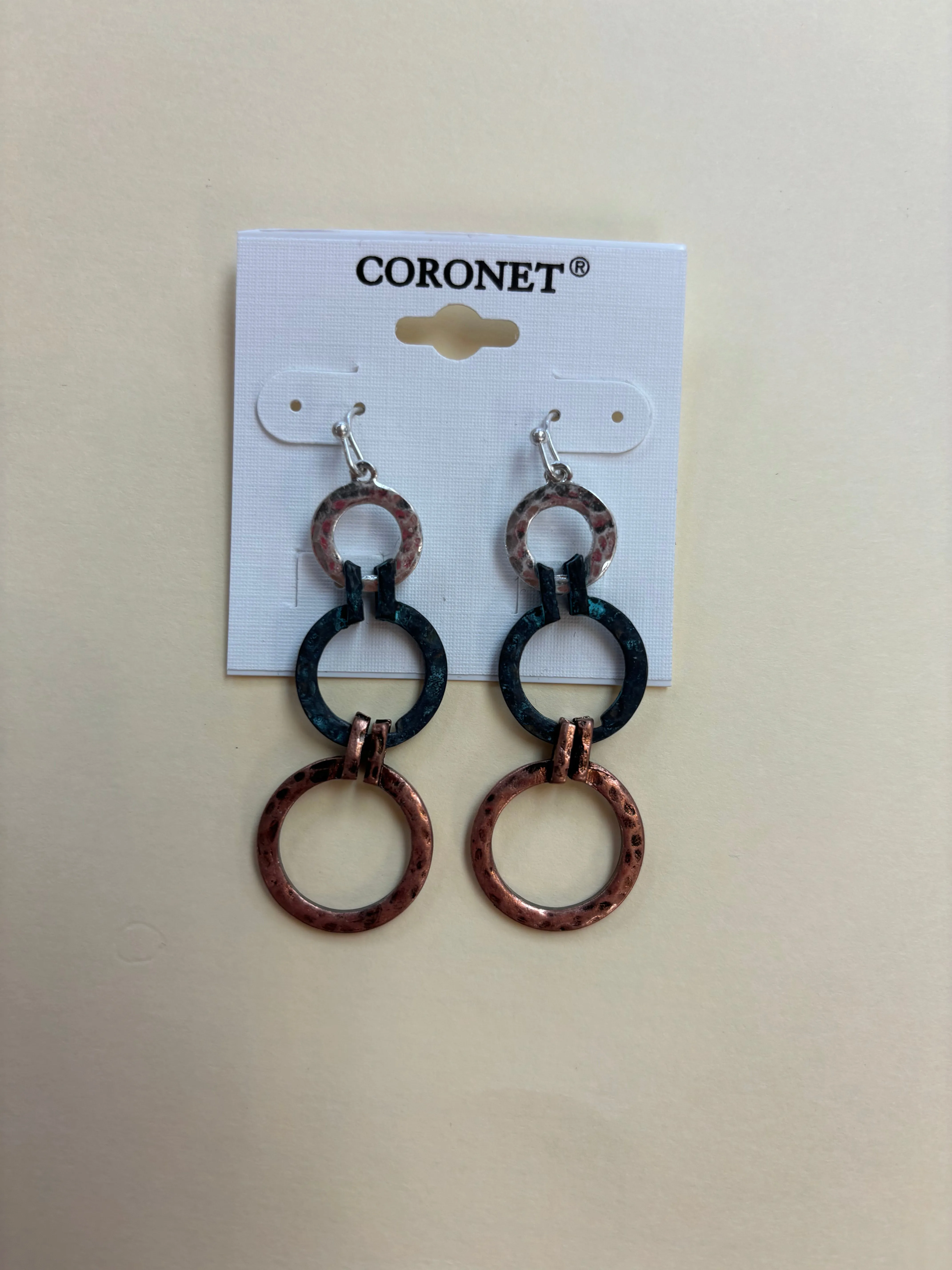 CJ - Hammered 3 Circle Dangle Earring