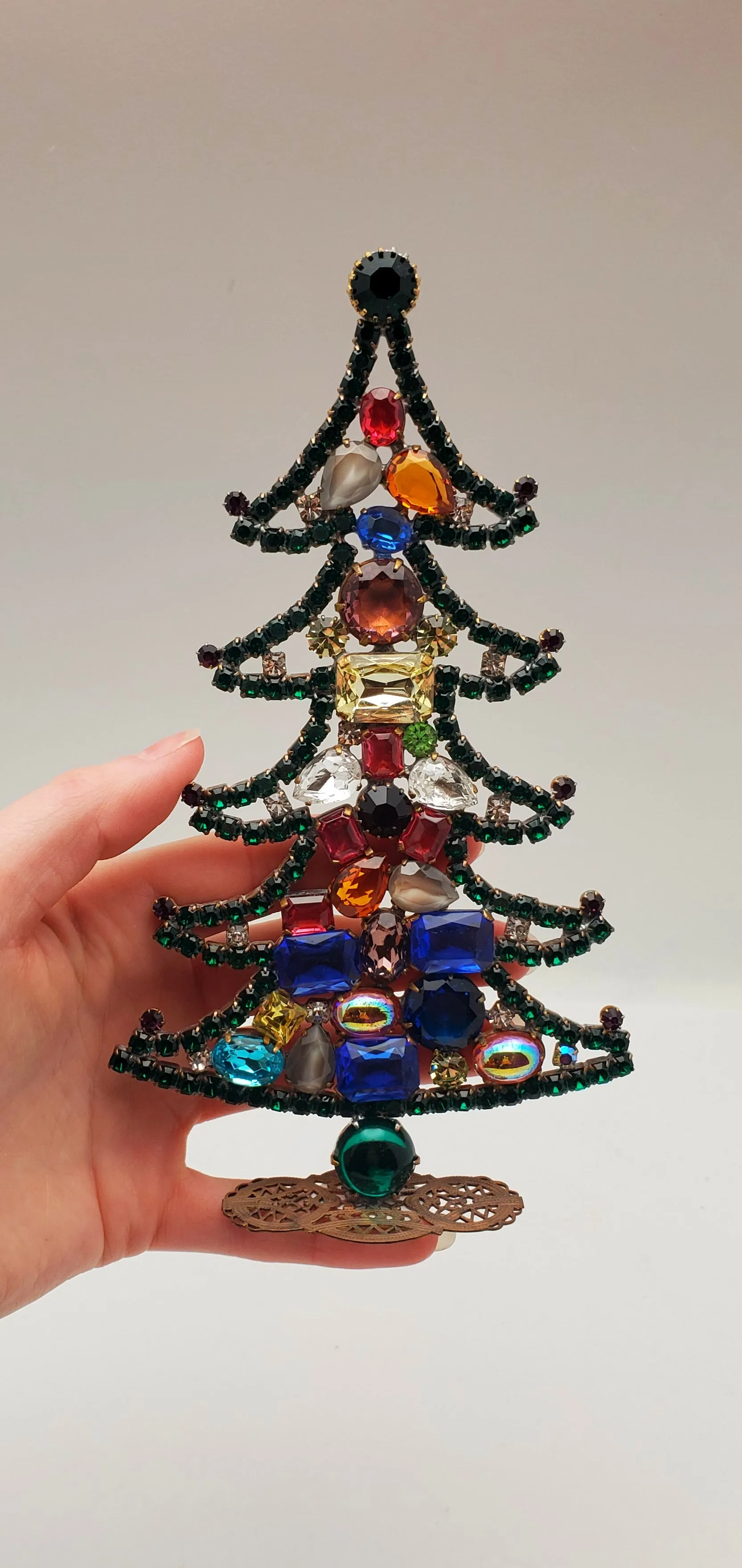 Czech. Mantle Tree #97