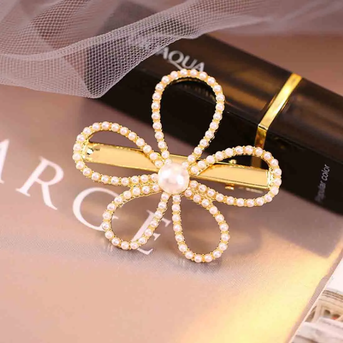 Fancy Daisy Hairclip