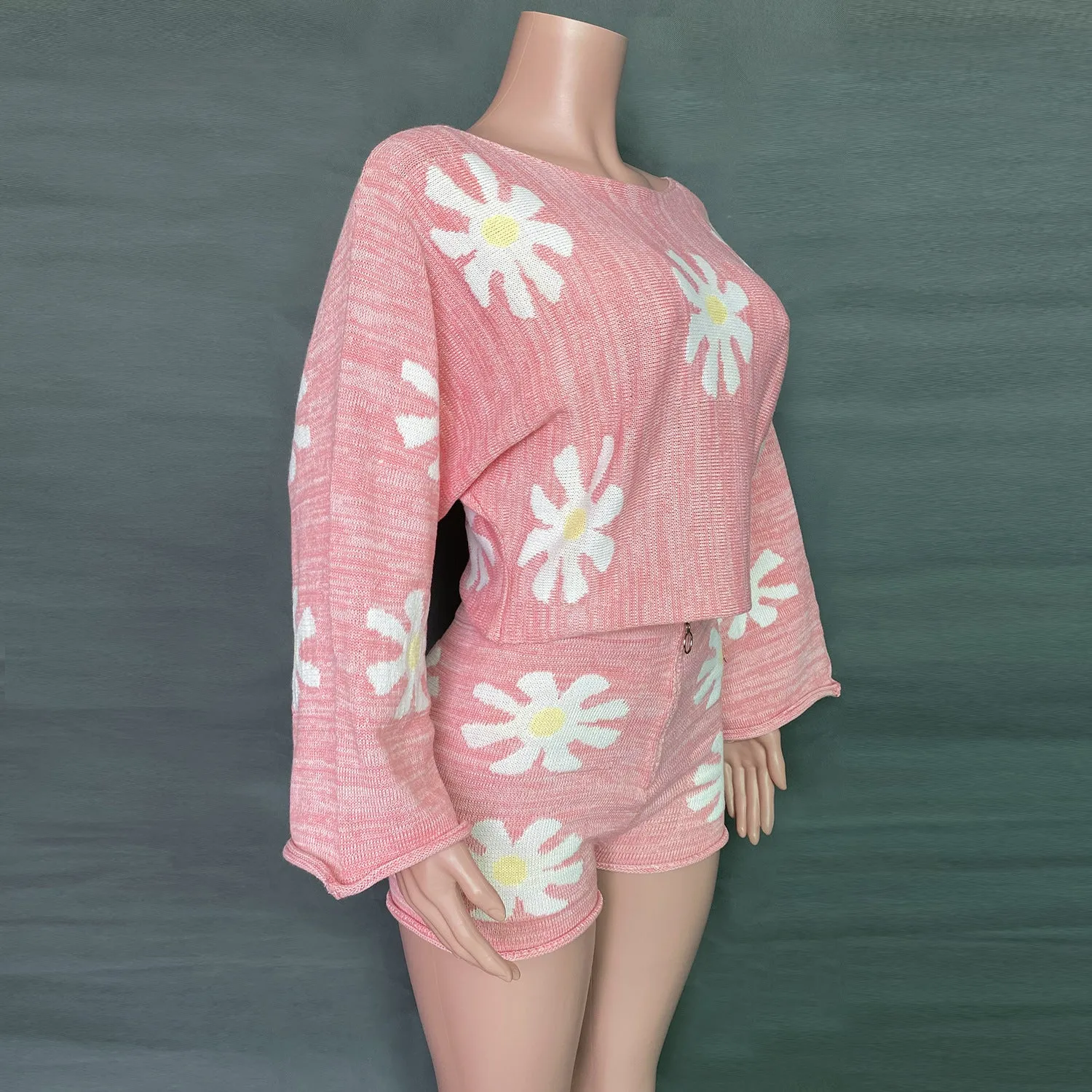 Fashion Colorful Flower Knitted Suits
