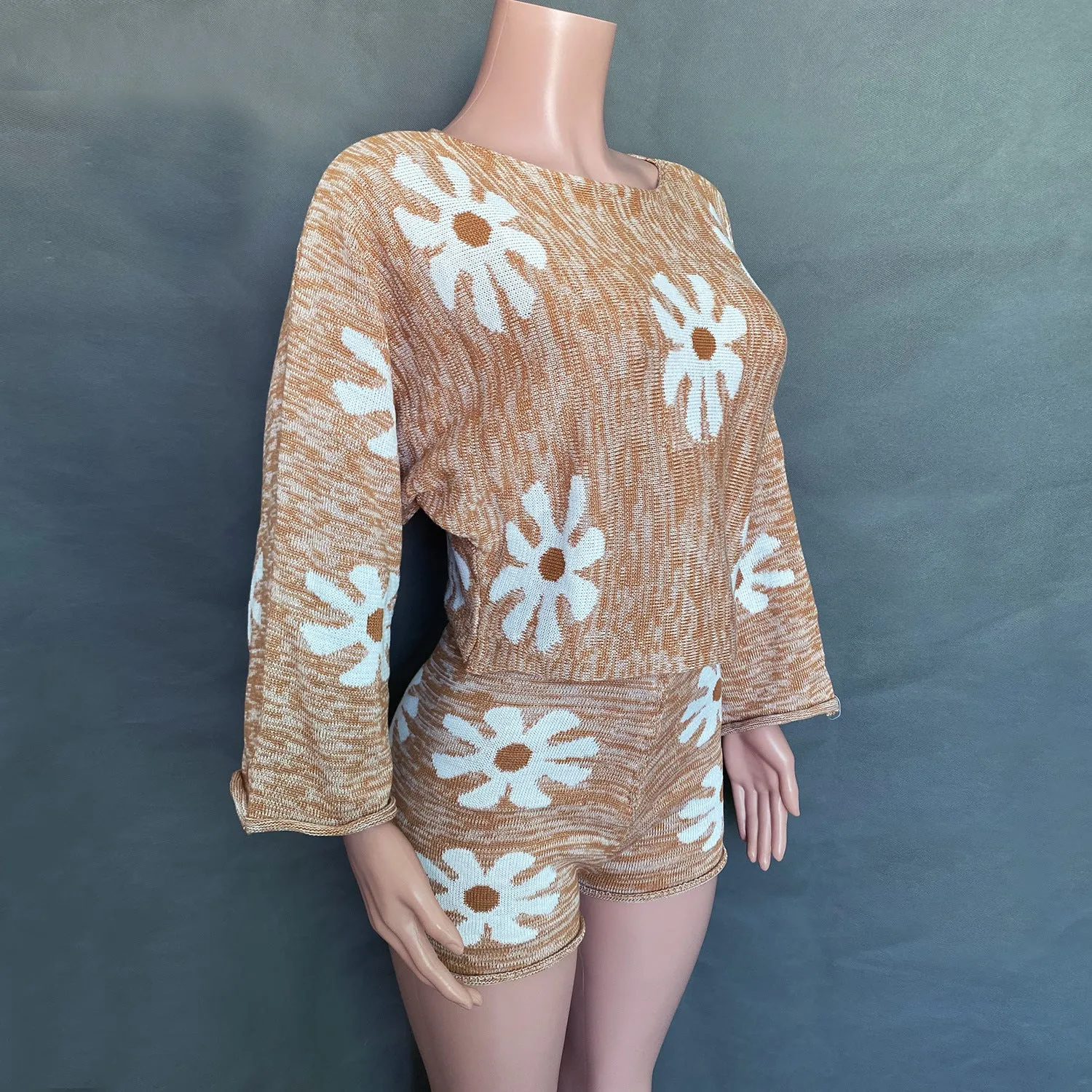Fashion Colorful Flower Knitted Suits