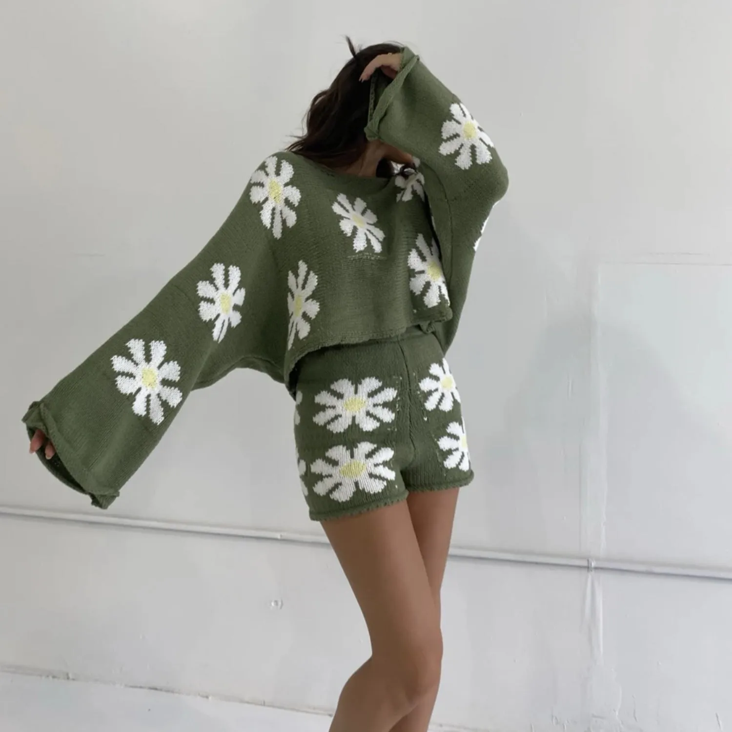 Fashion Colorful Flower Knitted Suits