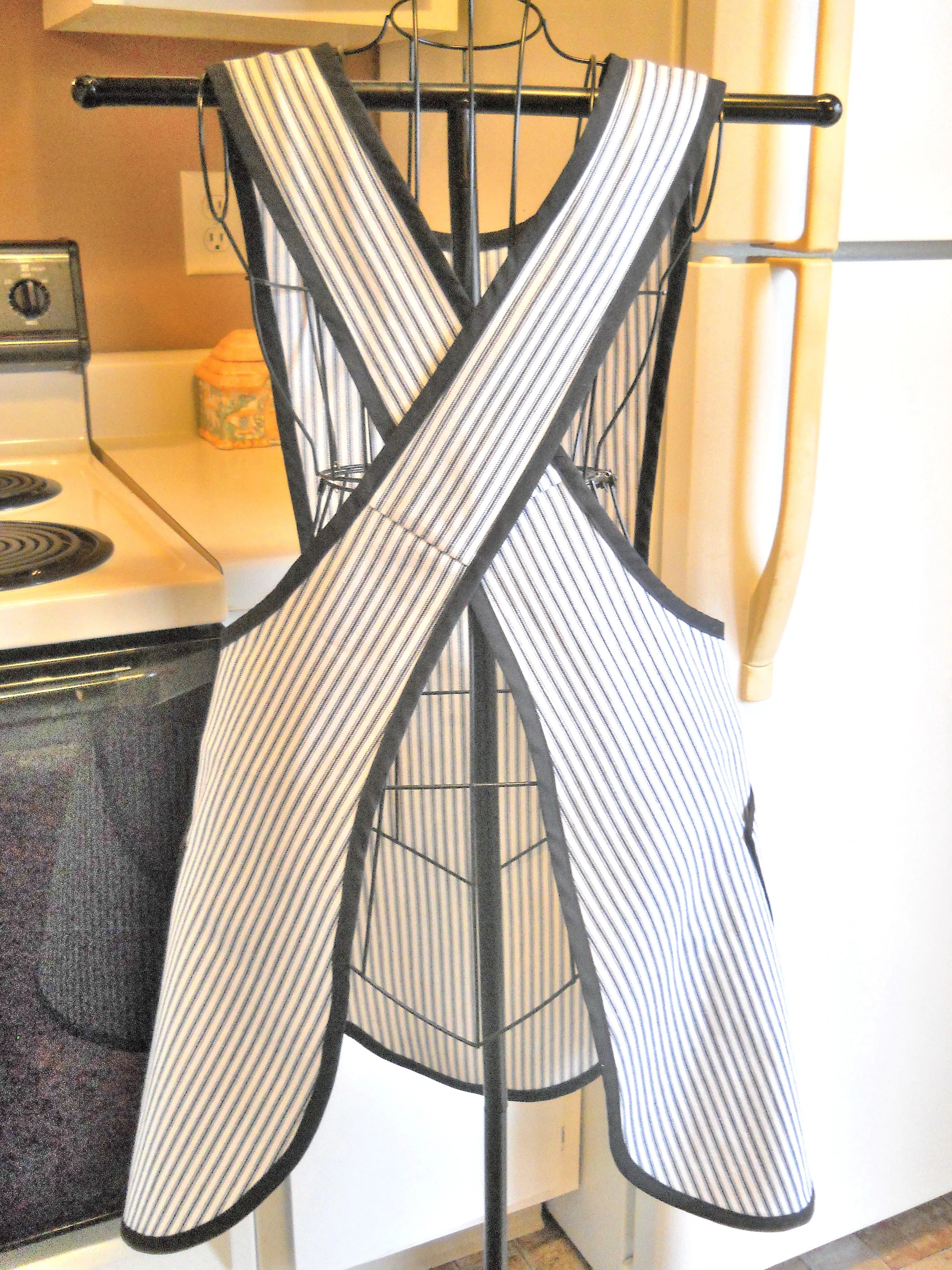 Grandma Crossover No Tie Apron in Black and White Mattress Ticking size Medium