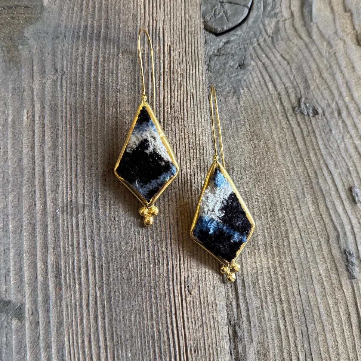 Hand Crafted Ottoman Vintage Textile Earrings - Coffin Diamond