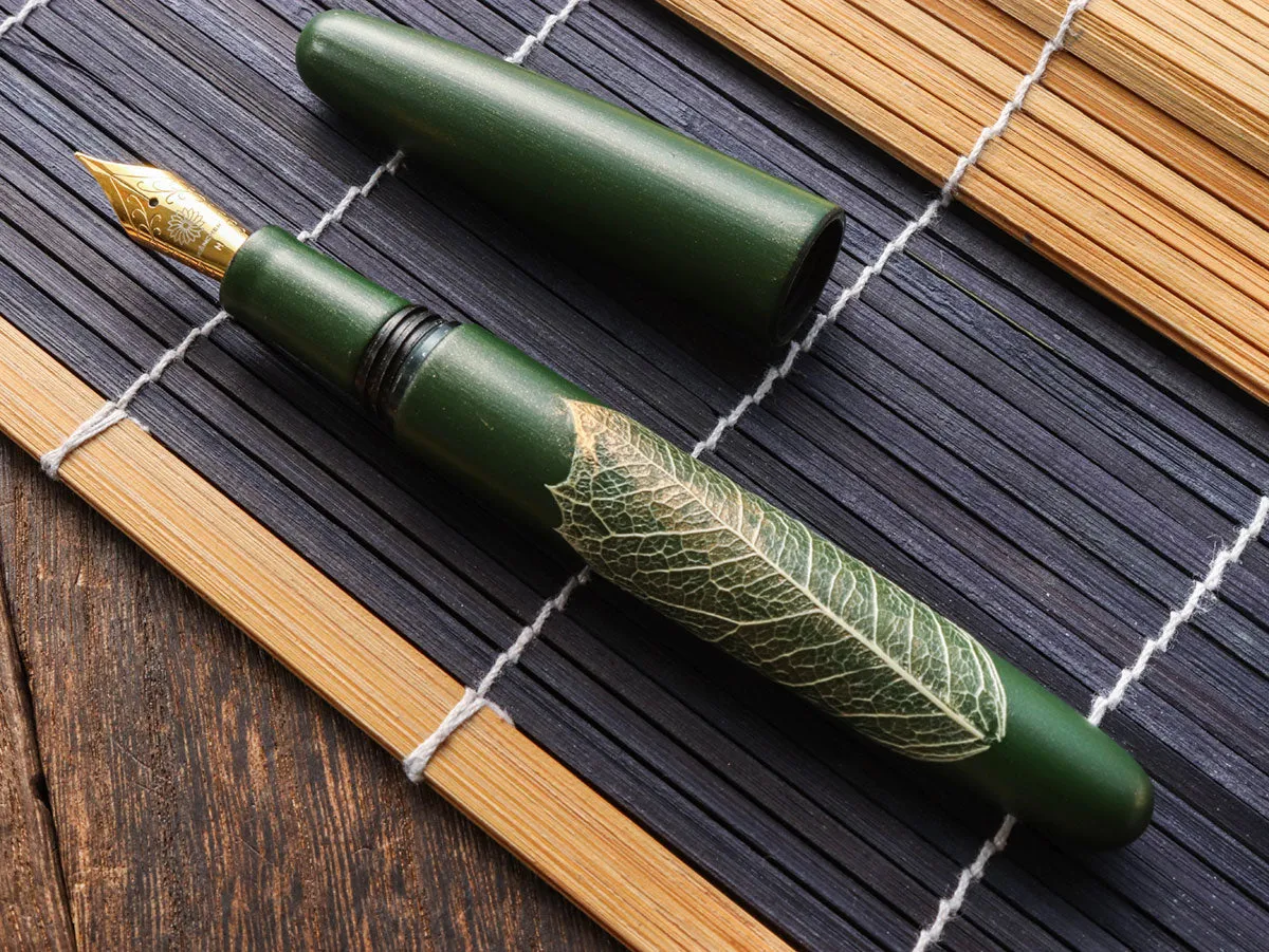 Kiei Urushi - Holly Olive Green