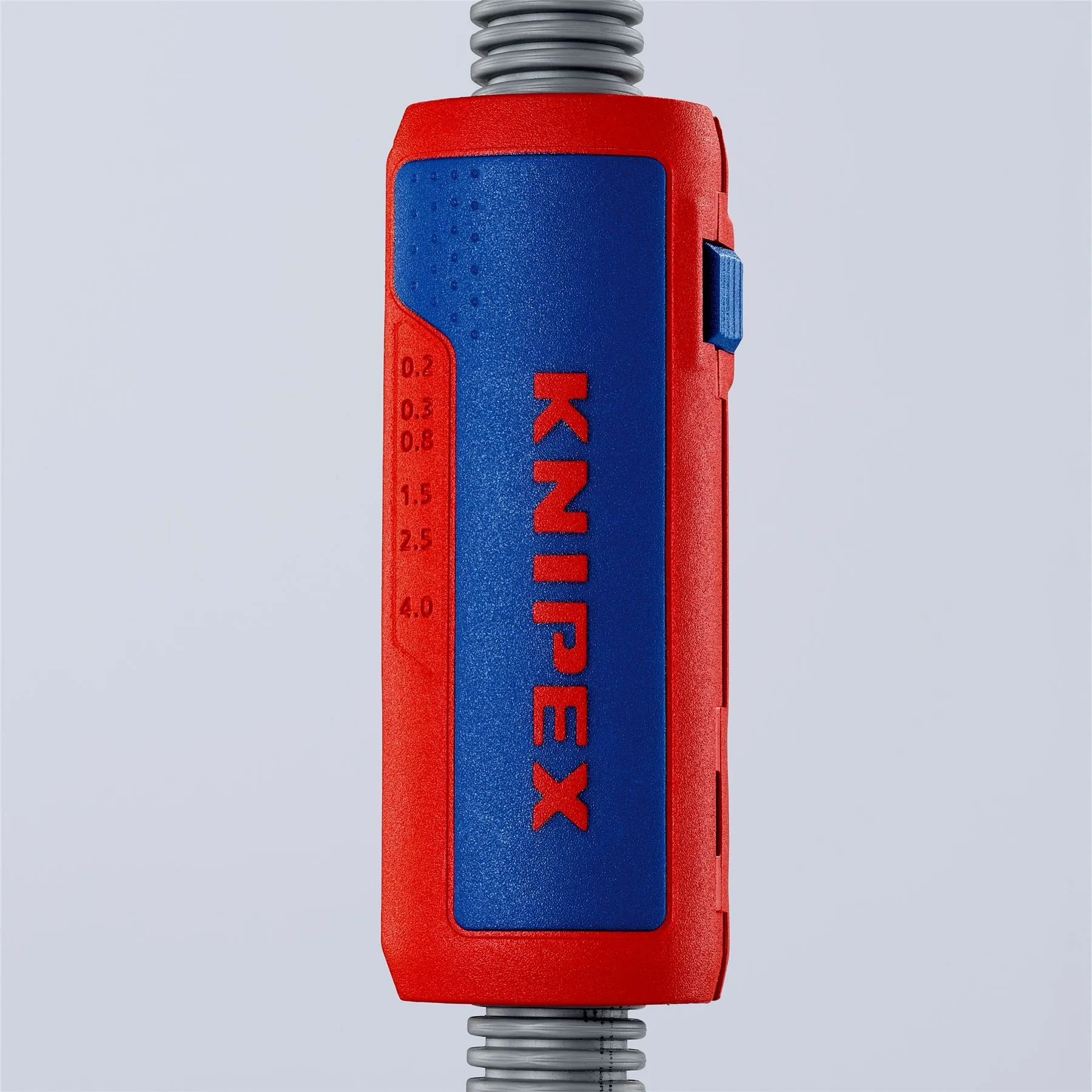 KNIPEX TwistCut Corrugated Pipe Cutter and Wire Stipper 13-32mm Diameter Capacity 100mm 90 22 02 SB