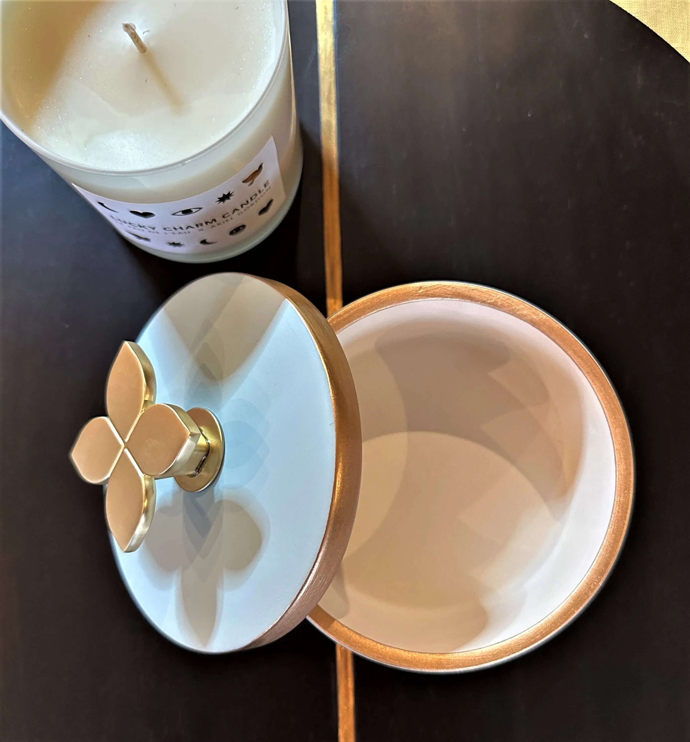 Leaf Handpainted Ceramic Round Box