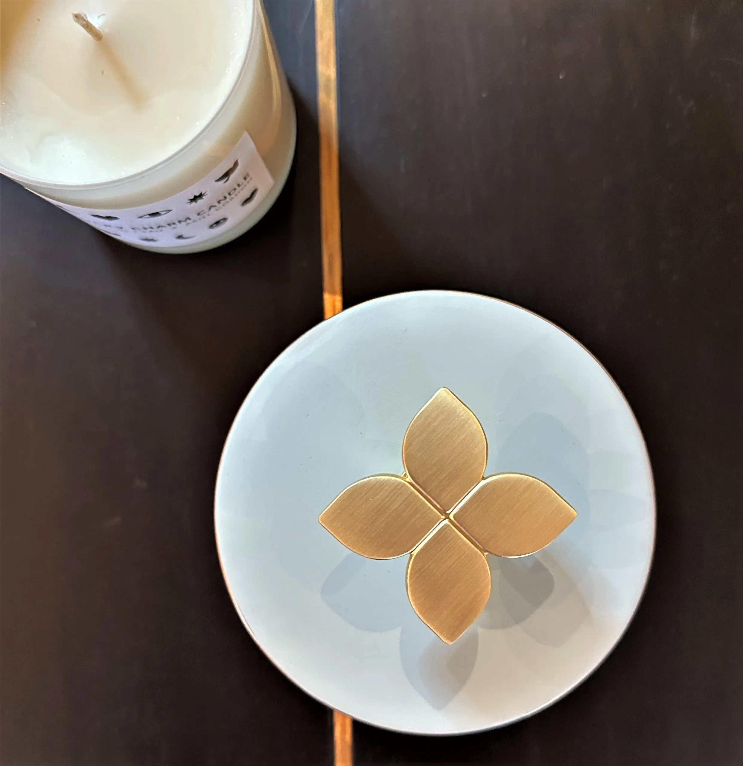 Leaf Handpainted Ceramic Round Box