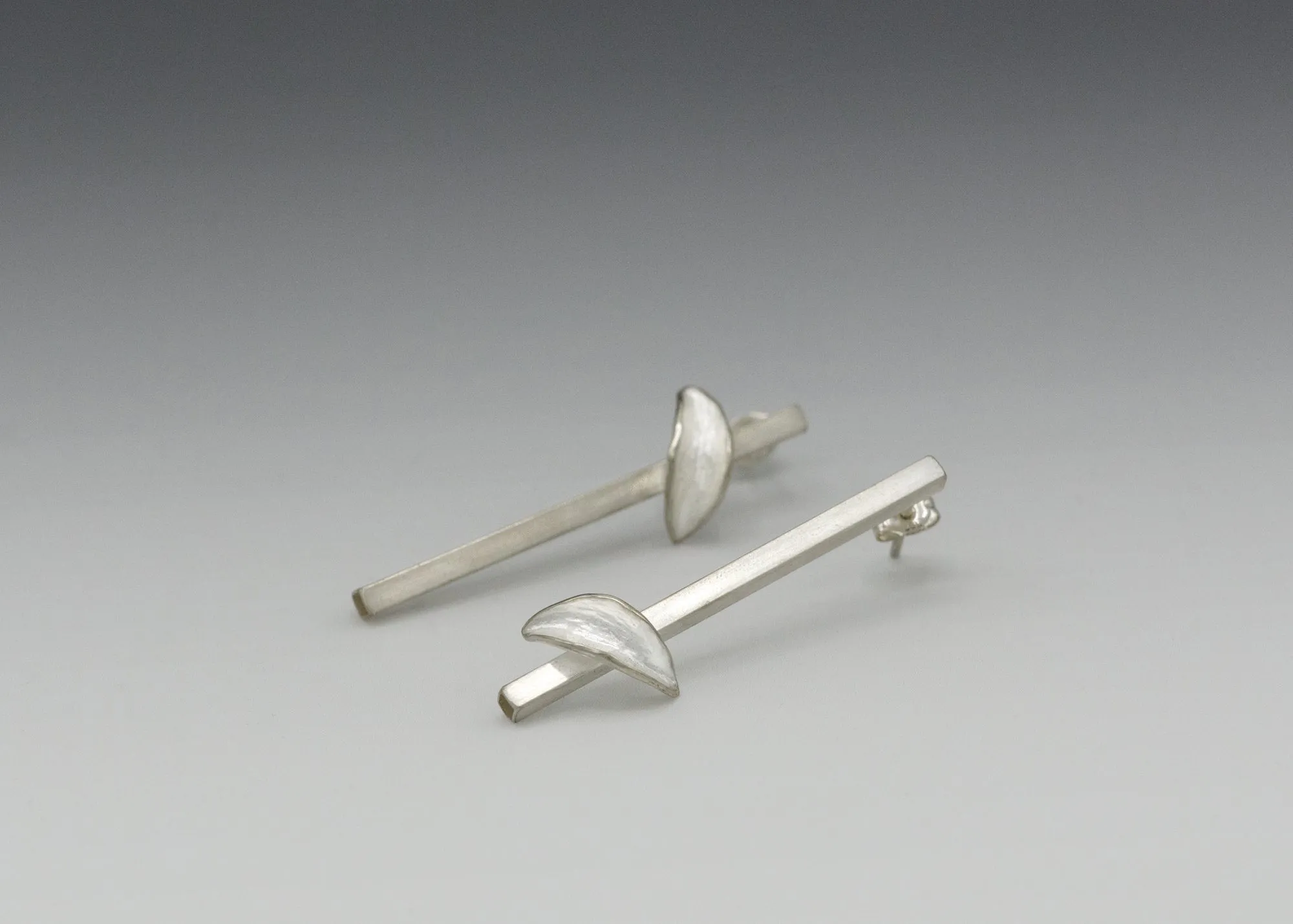 Lone leaf Earring