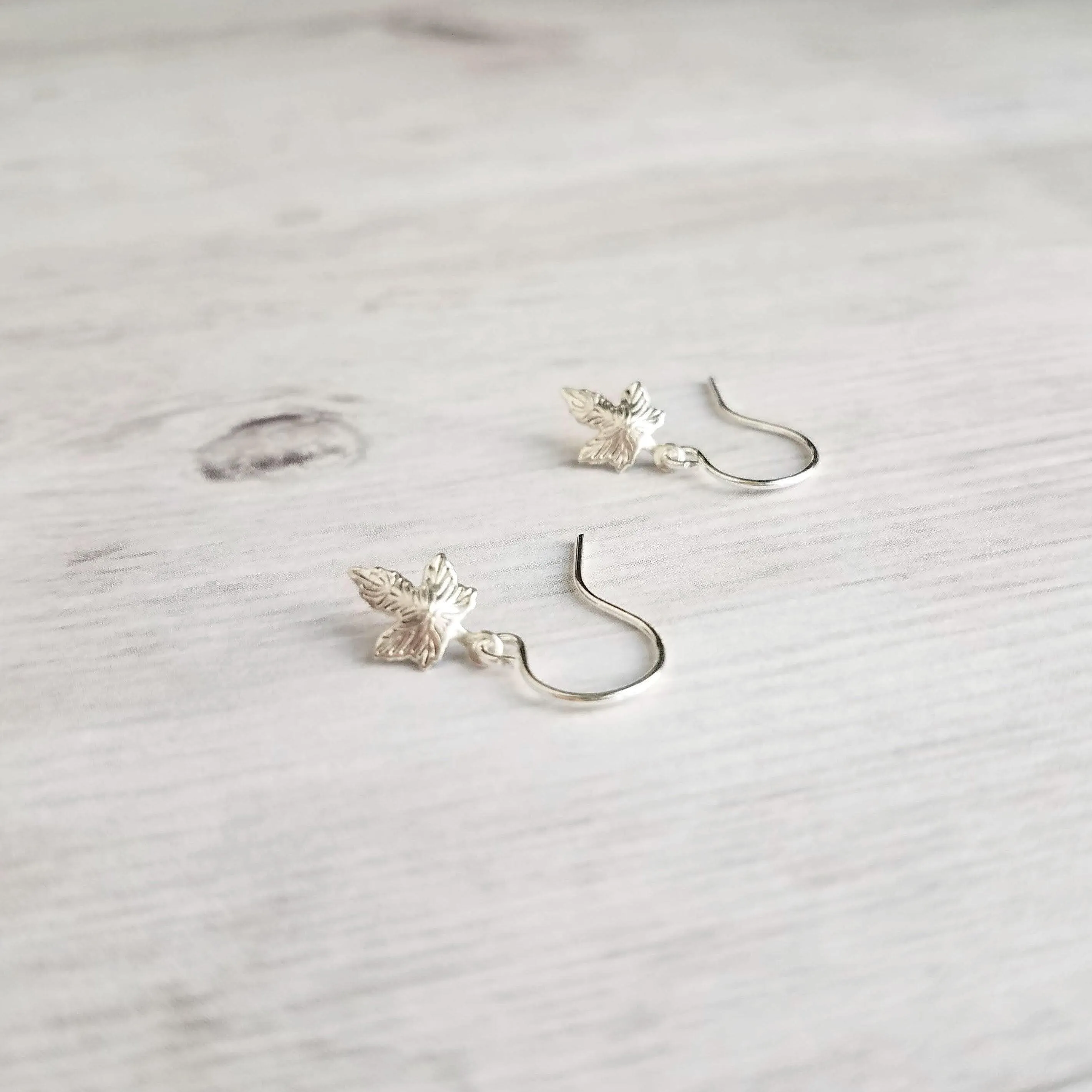 Maple Leaf Earrings, silver leaf earring, tiny leaf earring, Toronto, little leaf earring, leaf dangle earring, autumn earring, fall earring