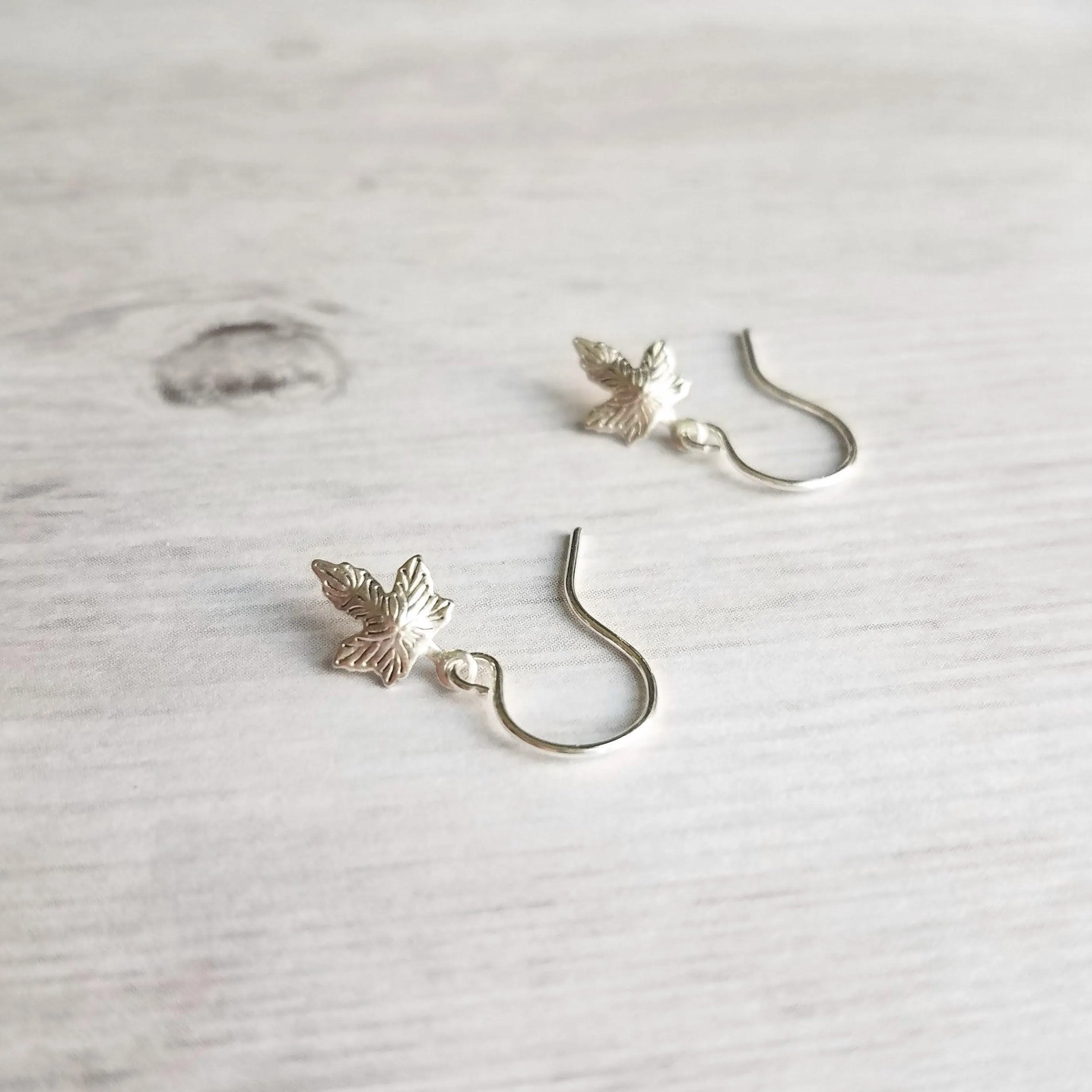Maple Leaf Earrings, silver leaf earring, tiny leaf earring, Toronto, little leaf earring, leaf dangle earring, autumn earring, fall earring