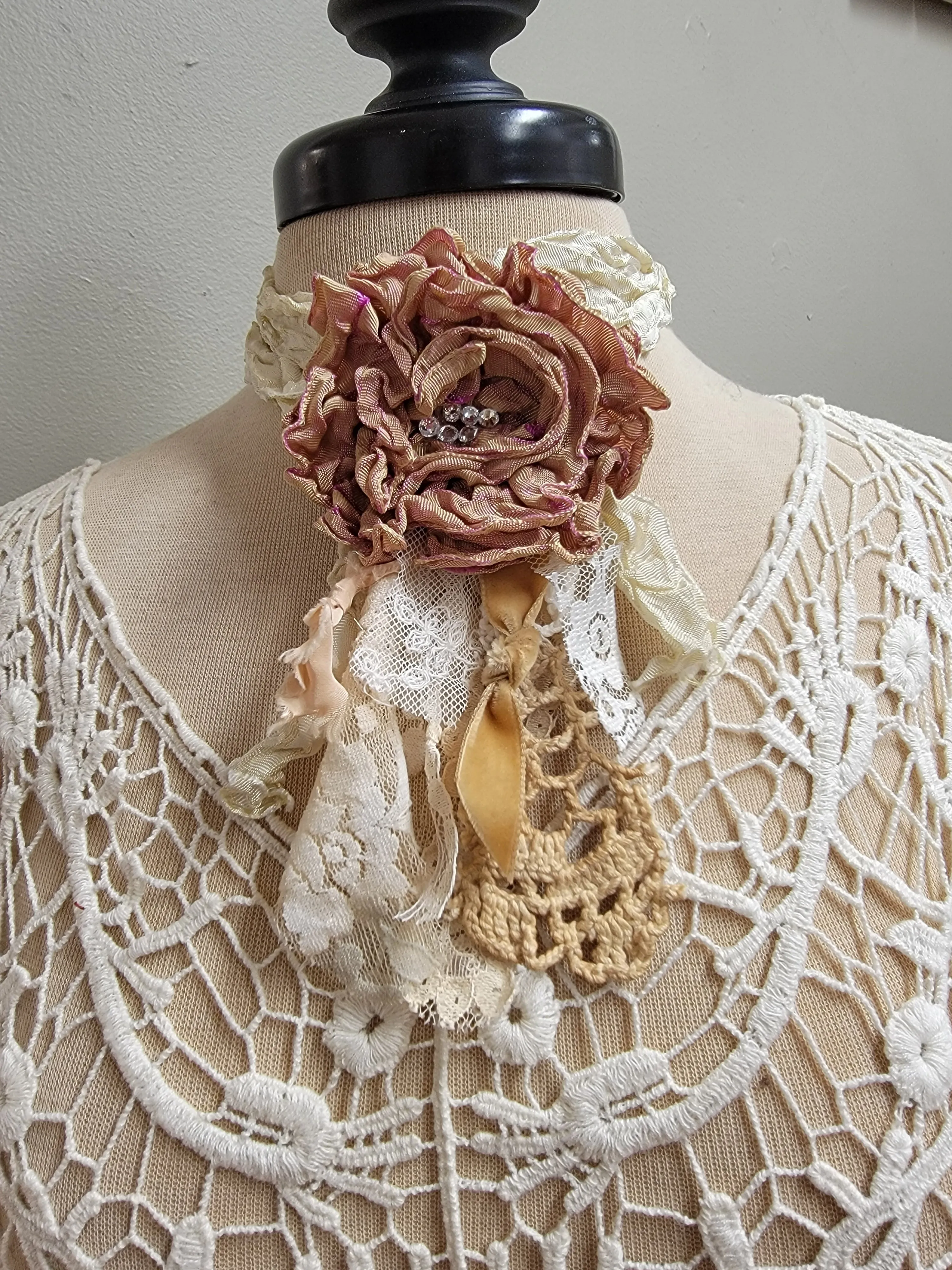 Medium - Vintage-Inspired Handcrafted Fabric Flower Brooch/Necklace