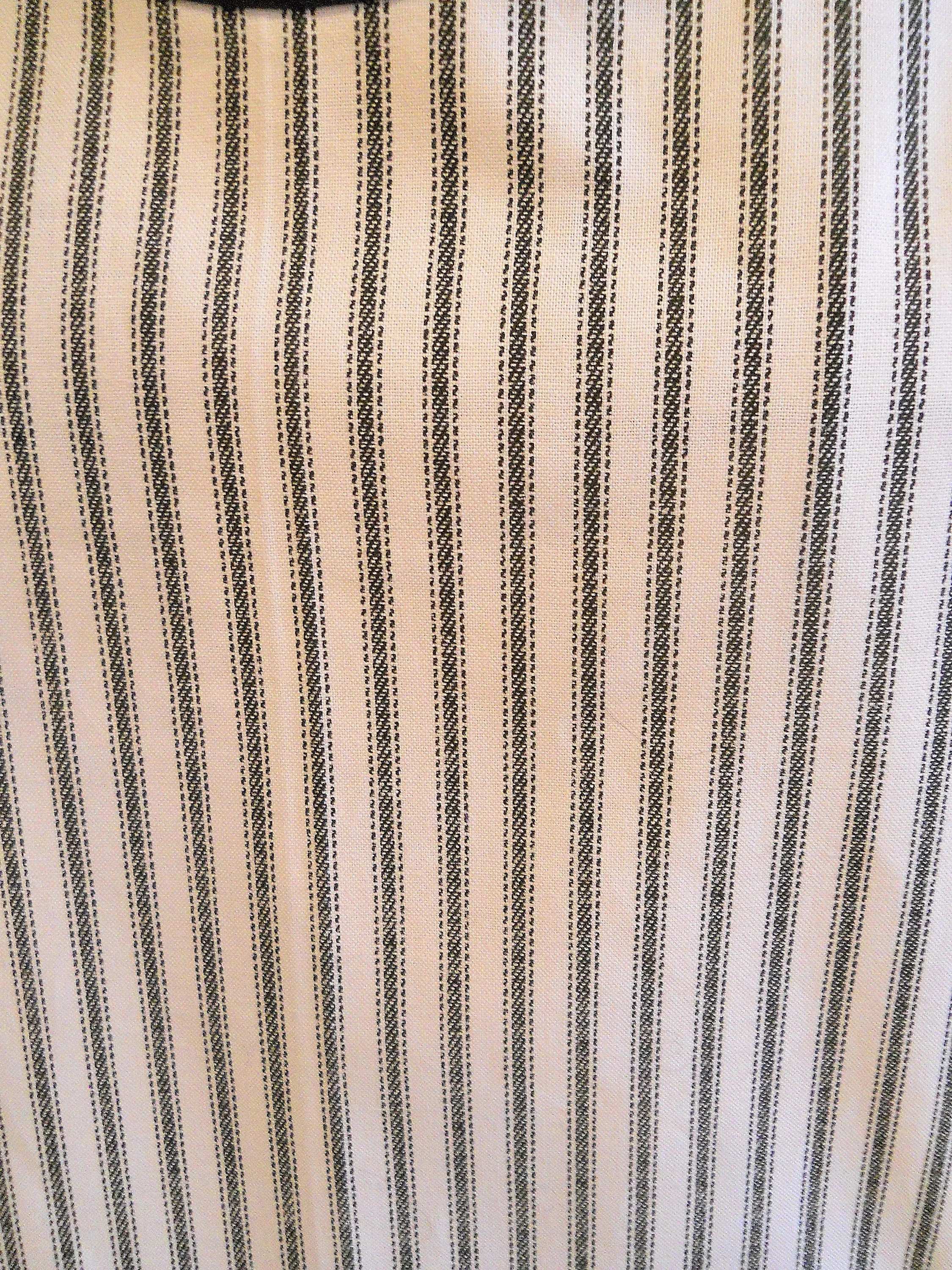 Old Fashioned Crossover No Tie Apron in Black and Ecru Ticking in Medium