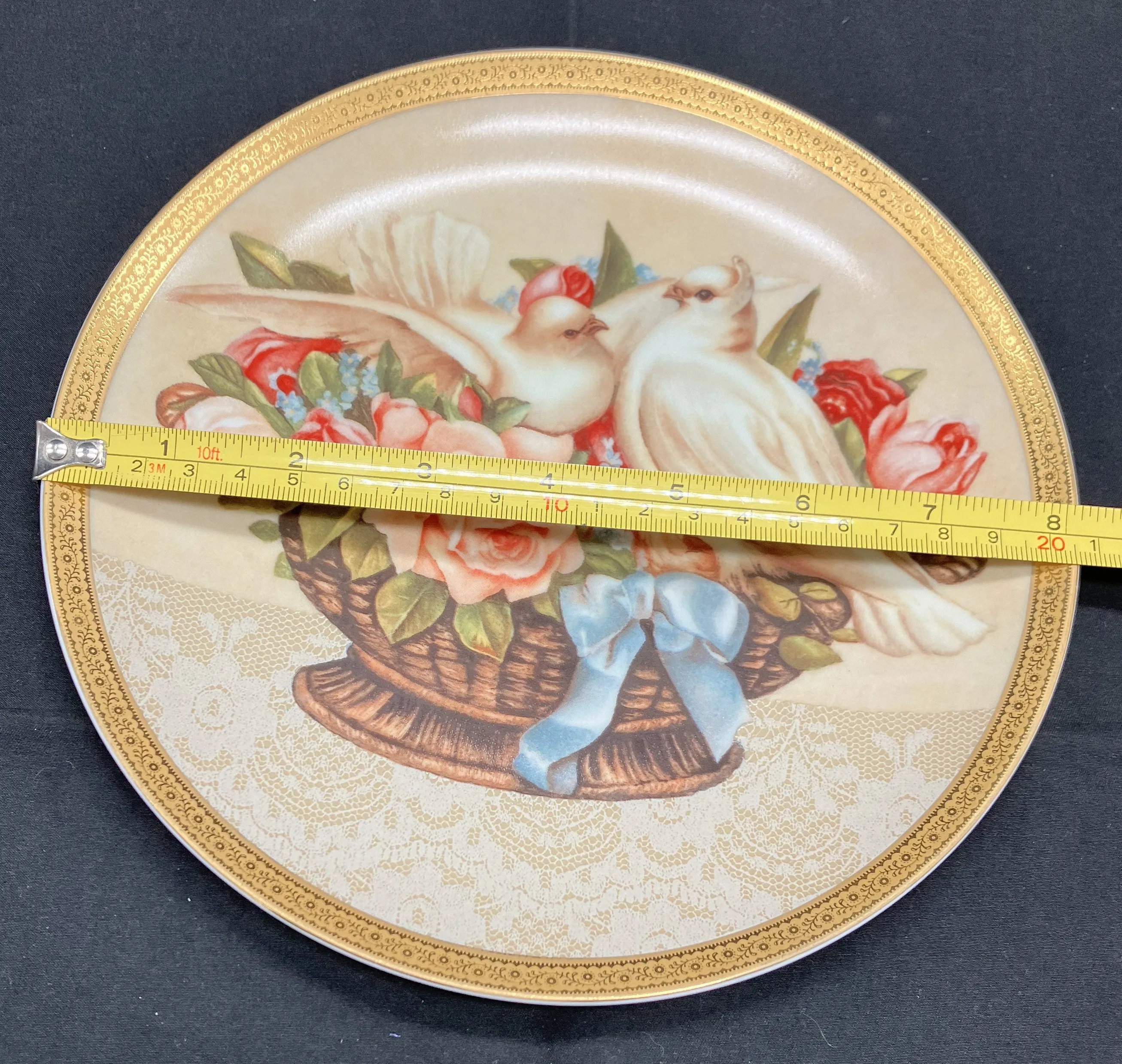 Romance in Bloom decorative plate by Gloria Vanderbilt