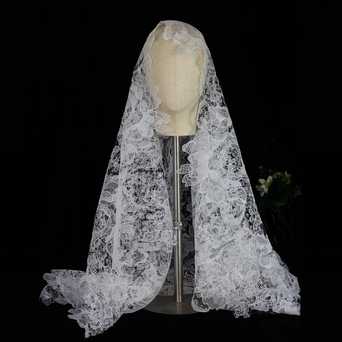 Roycebridal Vintage Lace Bridal Veil Viniodress LA002