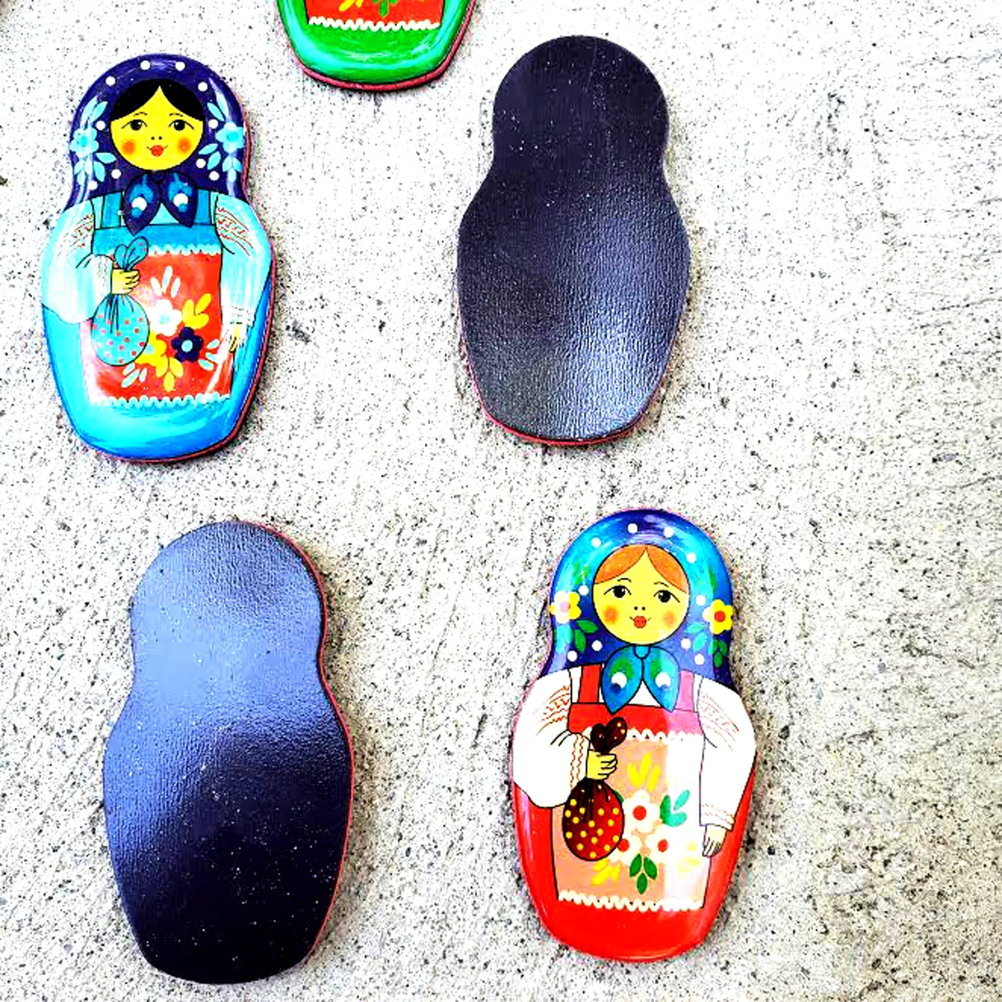 Set of 3 Nesting Doll Matryoshka Magnets in Assortment