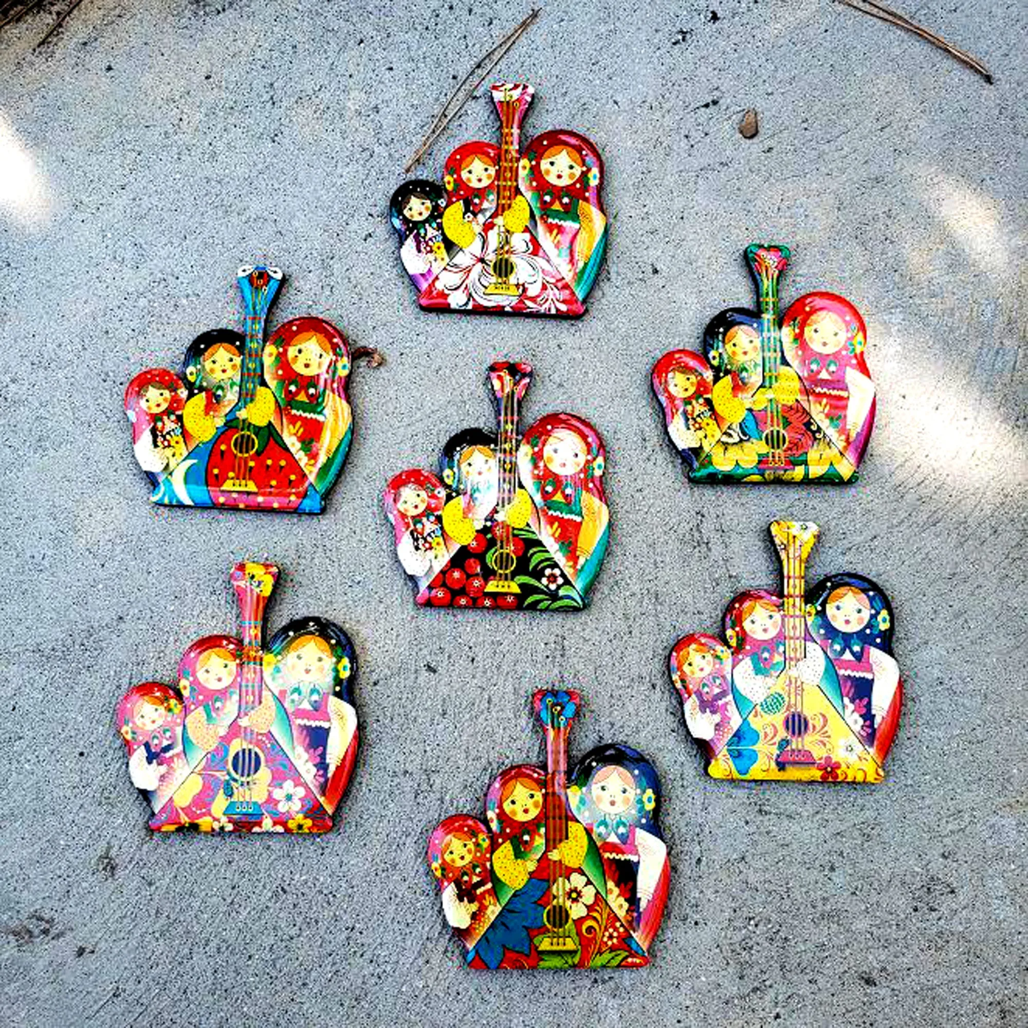Set of 3 Nesting Doll Matryoshka with Balalaika Magnets in Assorted Color
