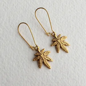 Simple Weed Earring - Gold