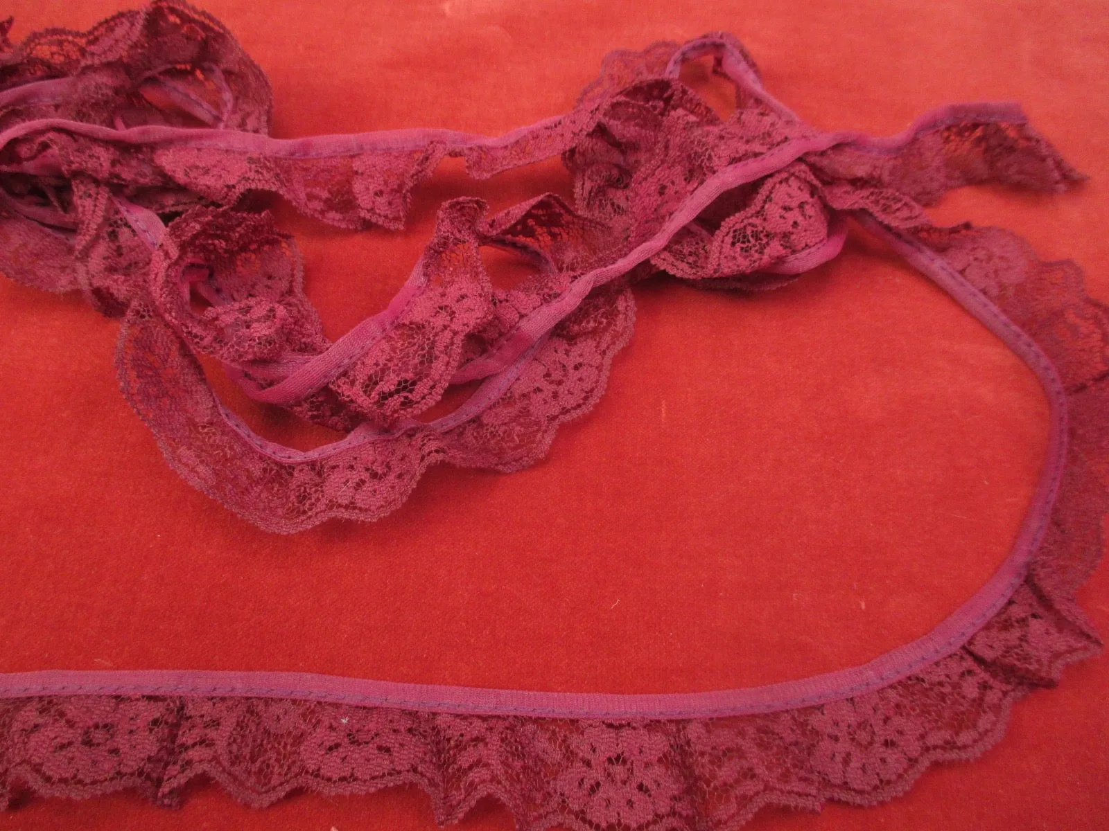 Vintage 1940s lace trim