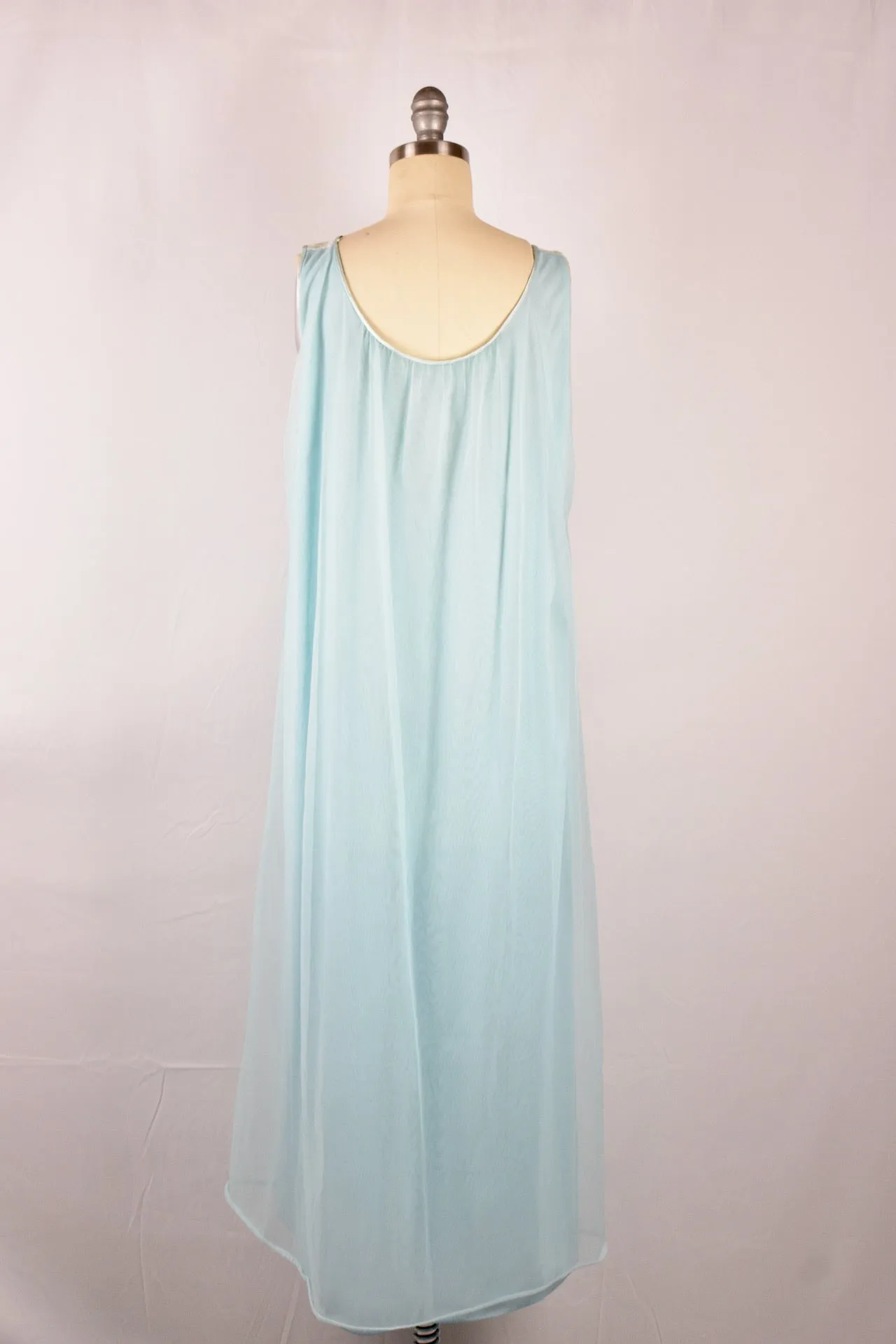 Vintage 1960s Movie Star Ice Blue Penoir Nightgown Set