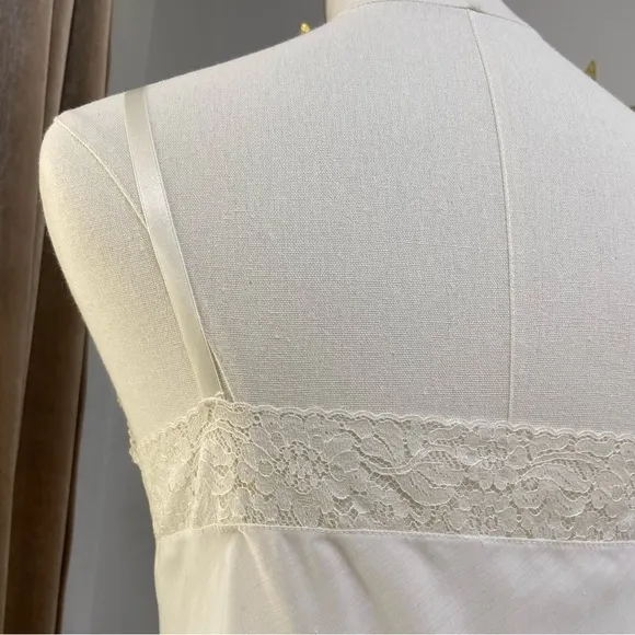 Vintage 50s Henson Kickernick White Farmhouse Lace Trimmed Full Slip Dress SZ 38