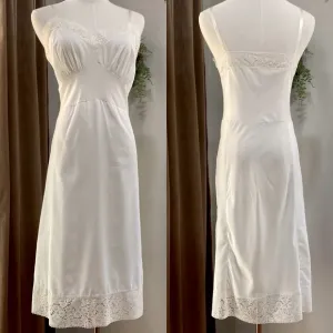 Vintage 50s Henson Kickernick White Farmhouse Lace Trimmed Full Slip Dress SZ 38