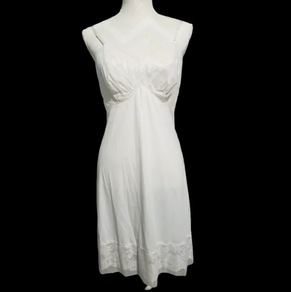 Vintage Vanity Fair Full Dress Slip