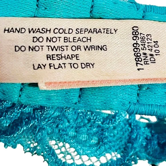 Vintage Victoria's Secret Very Sexy Pushup Without Padding Bra | Turquoise | 36B