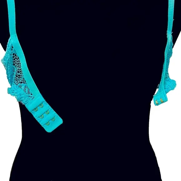 Vintage Victoria's Secret Very Sexy Pushup Without Padding Bra | Turquoise | 36B