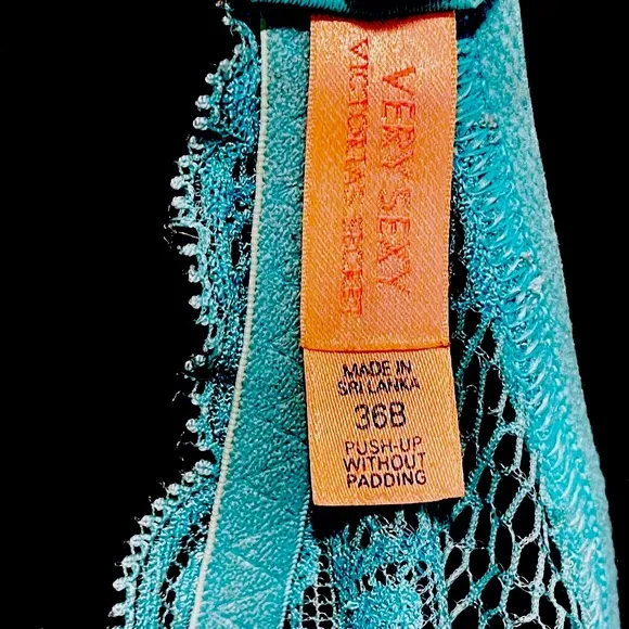 Vintage Victoria's Secret Very Sexy Pushup Without Padding Bra | Turquoise | 36B